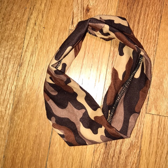 4” Headbands Camo - Picture 3 of 6
